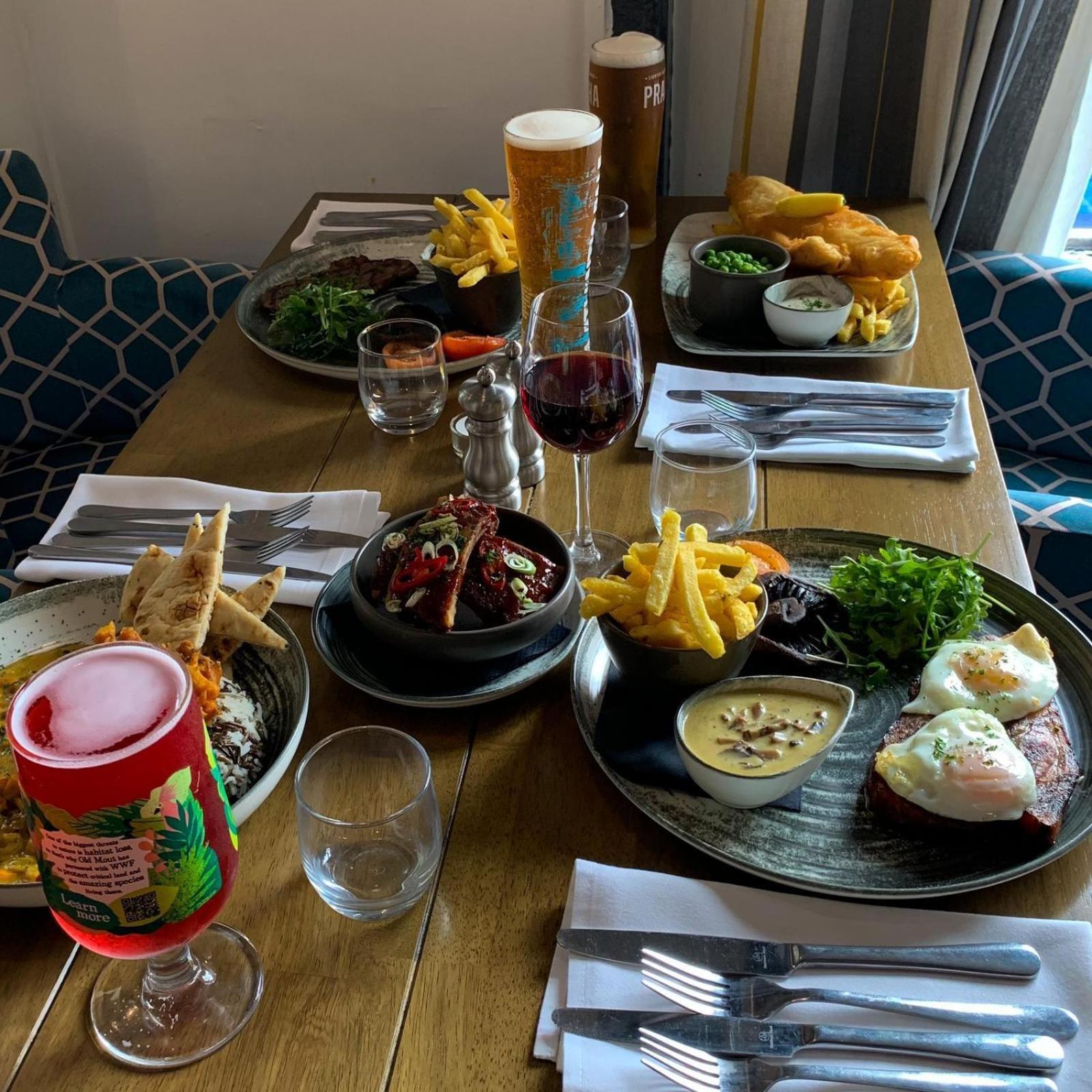 The Kings Head Inn, Home Of The Acle Steak Eksteriør bilde